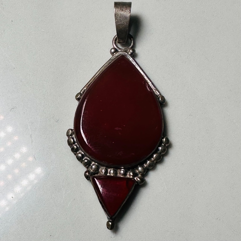 Two Lapis Lazuli Pendants - Plus Two Similar Stones Red and Green - Picture 2 of 6
